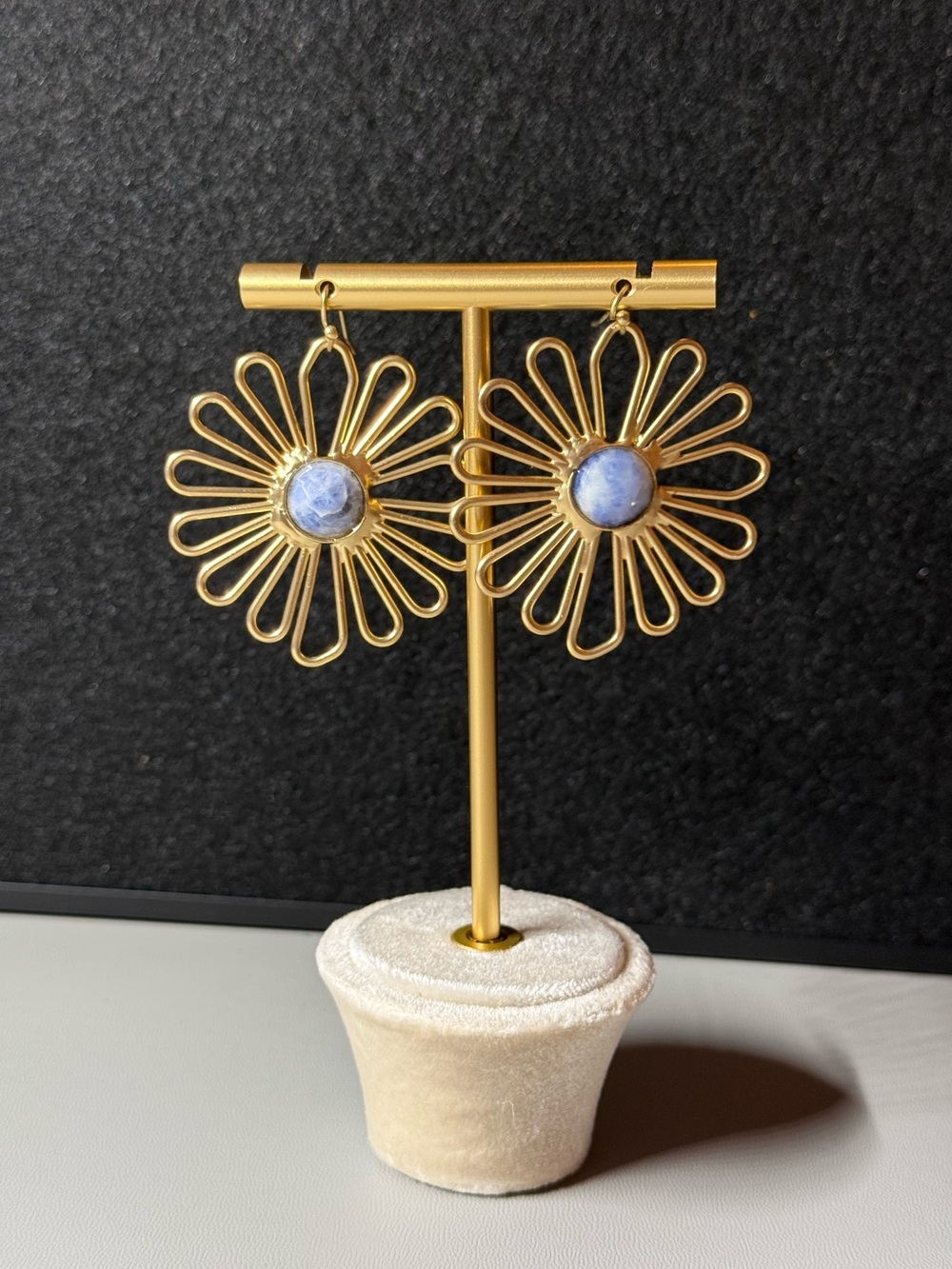 Gold Tone Blue Stone Floral Sunburst Statement Earrings 🗽🖤